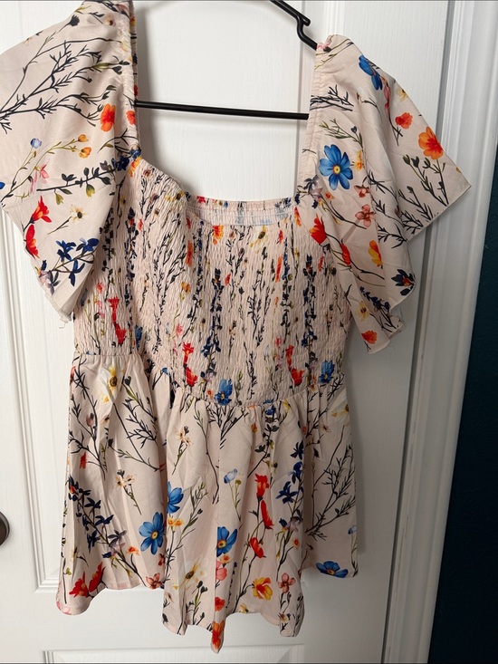 Lyaner Tops - Smocked Square-Neck Floral Tunic Top - Beige Floral